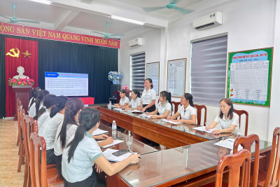 Nâng cao năng lực đội ngũ cán bộ, giáo viên qua tập huấn Phát triển chương trình giáo dục nhà trường và Sinh hoạt chuyên môn theo hướng nghiên cứu bài học tại trường mầm non Xuân Châu