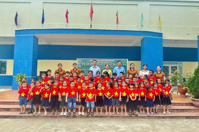 Hoạt động trải nghiệm “Tham quan trường Tiểu học, chuẩn bị tâm thế vào lớp 1” của các con học sinh lớp 5 tuổi trường mầm non Xuân Châu